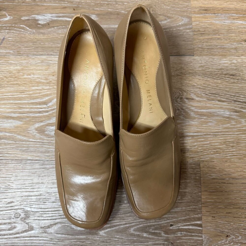 Antonio Melani Beige Leather Block Heel Pumps Women's Size 6.5 - Picture 2 of 7